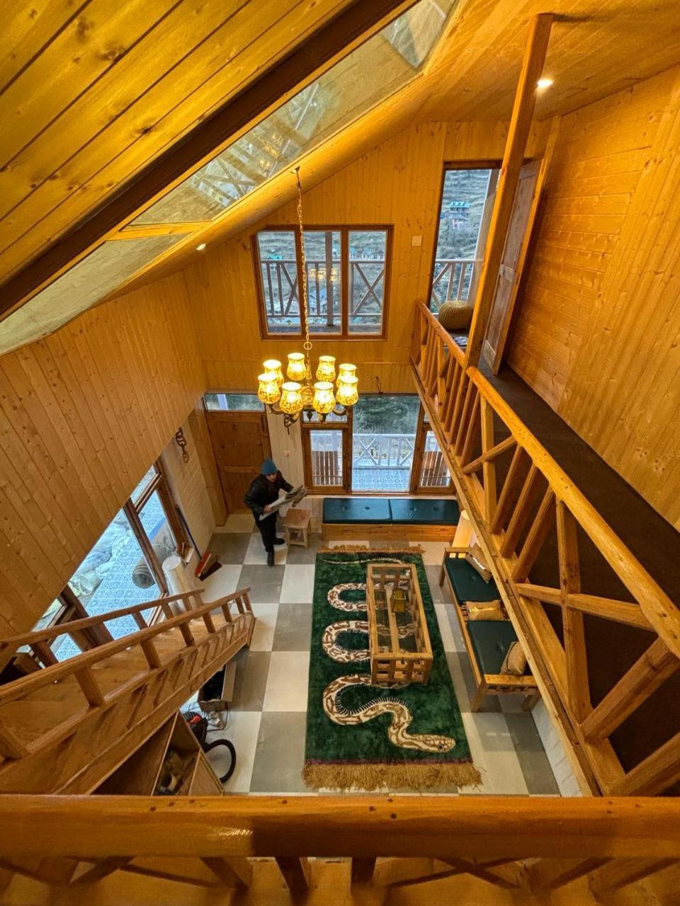 Soho House Apartment Jibhi Luaran gambar