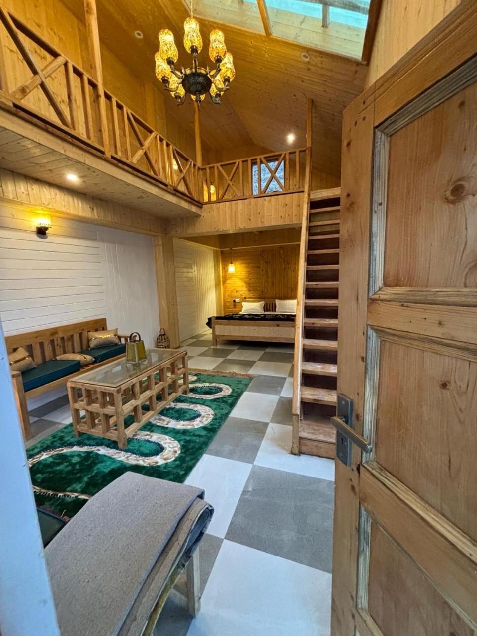Soho House Apartment Jibhi Luaran gambar