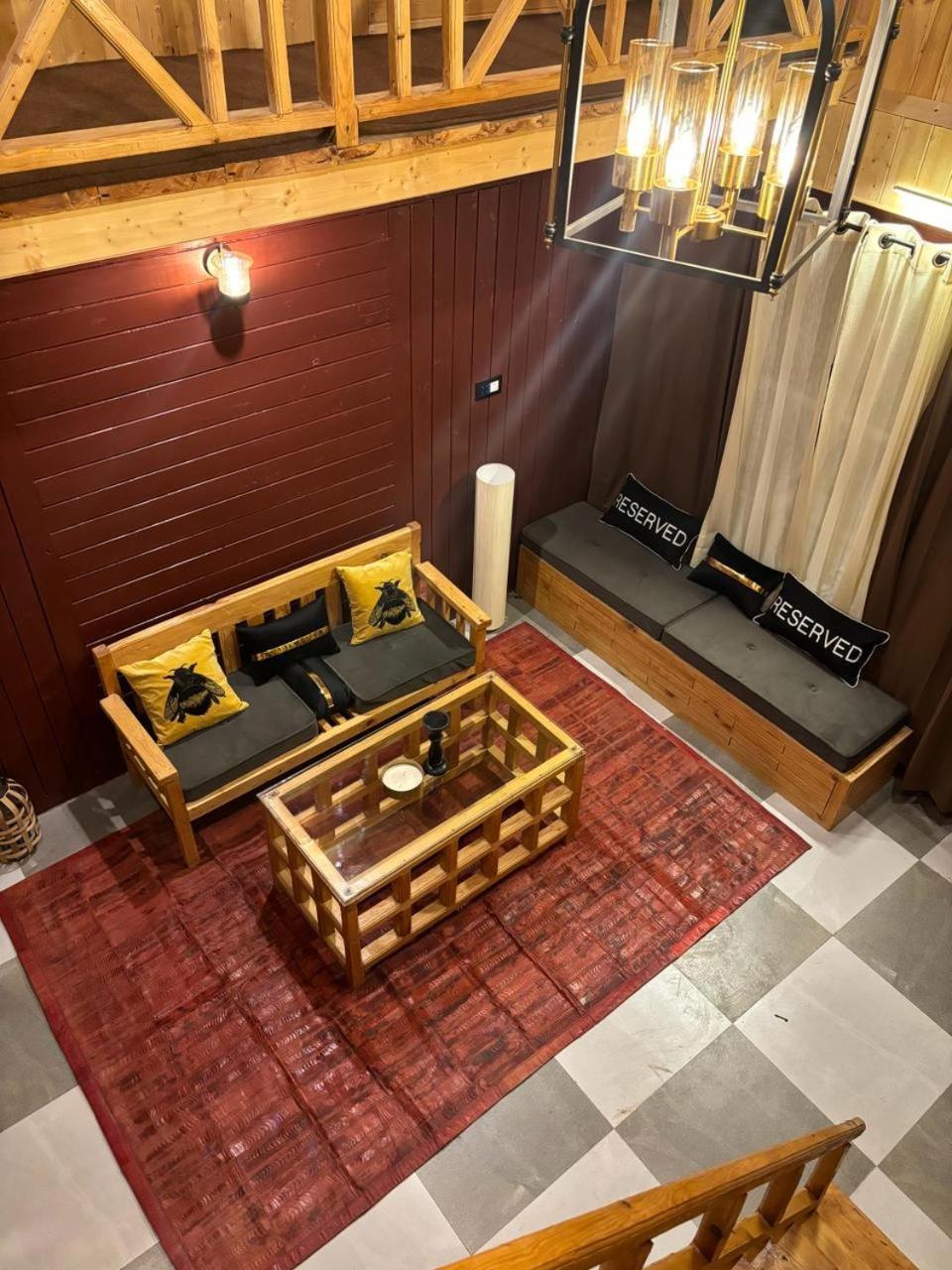 Soho House Apartment Jibhi Luaran gambar