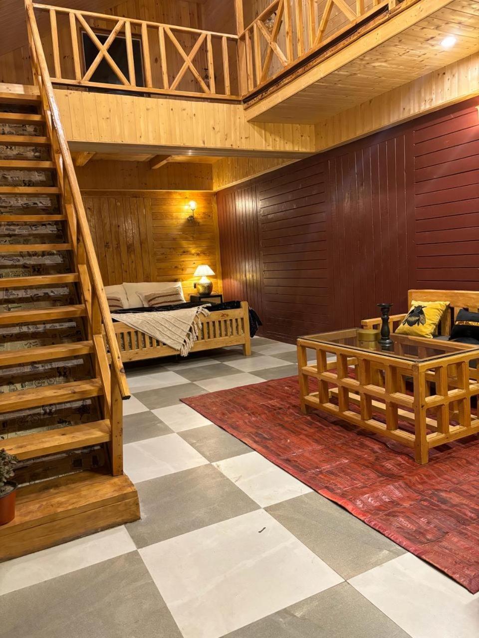 Soho House Apartment Jibhi Luaran gambar
