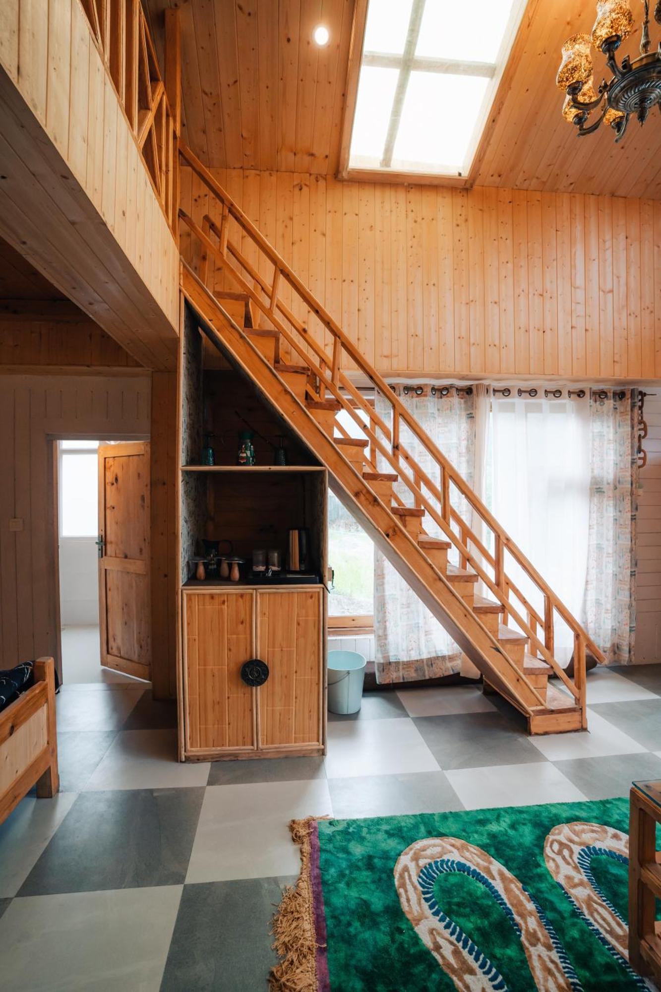 Soho House Apartment Jibhi Luaran gambar