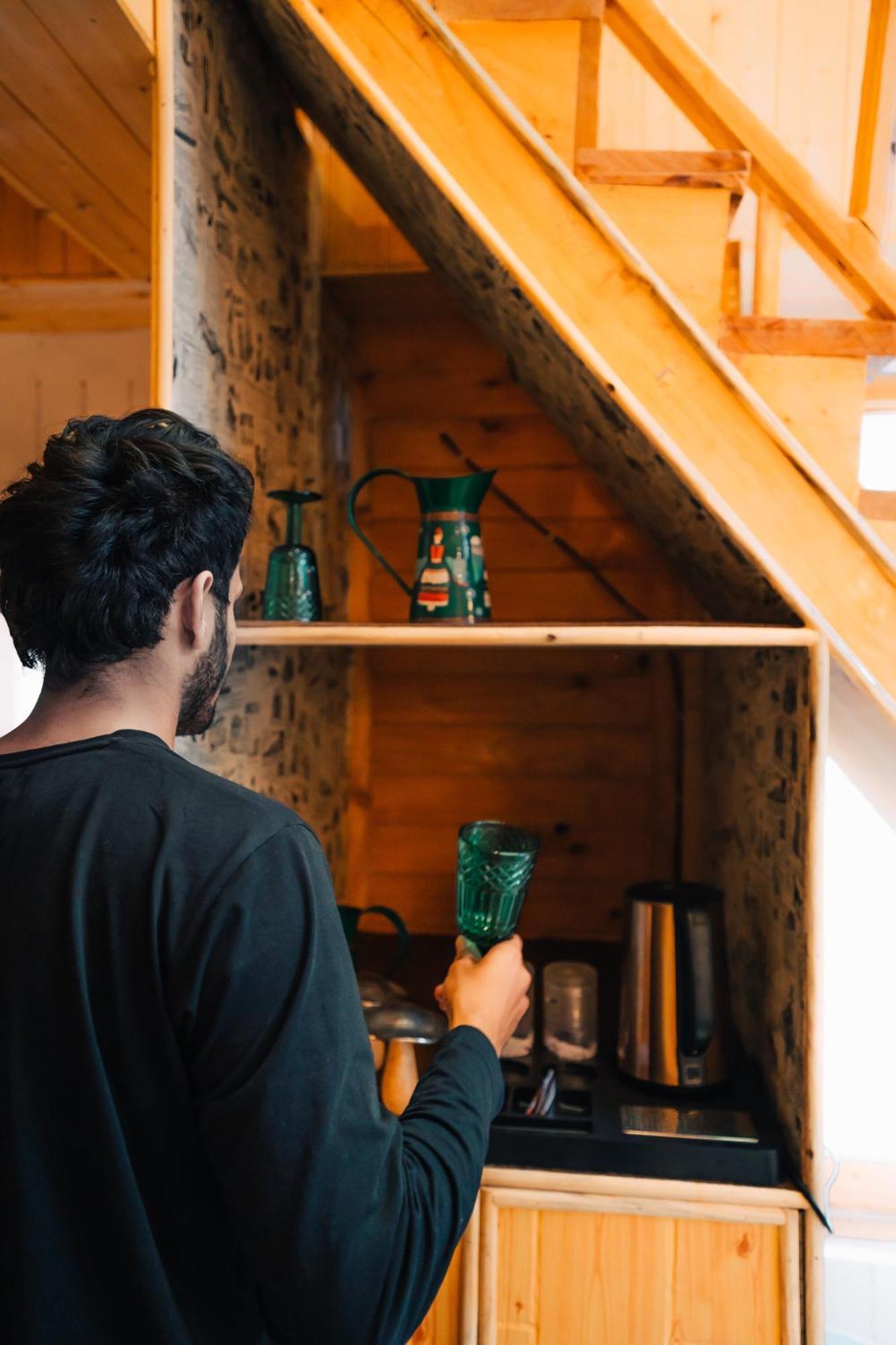 Soho House Apartment Jibhi Luaran gambar