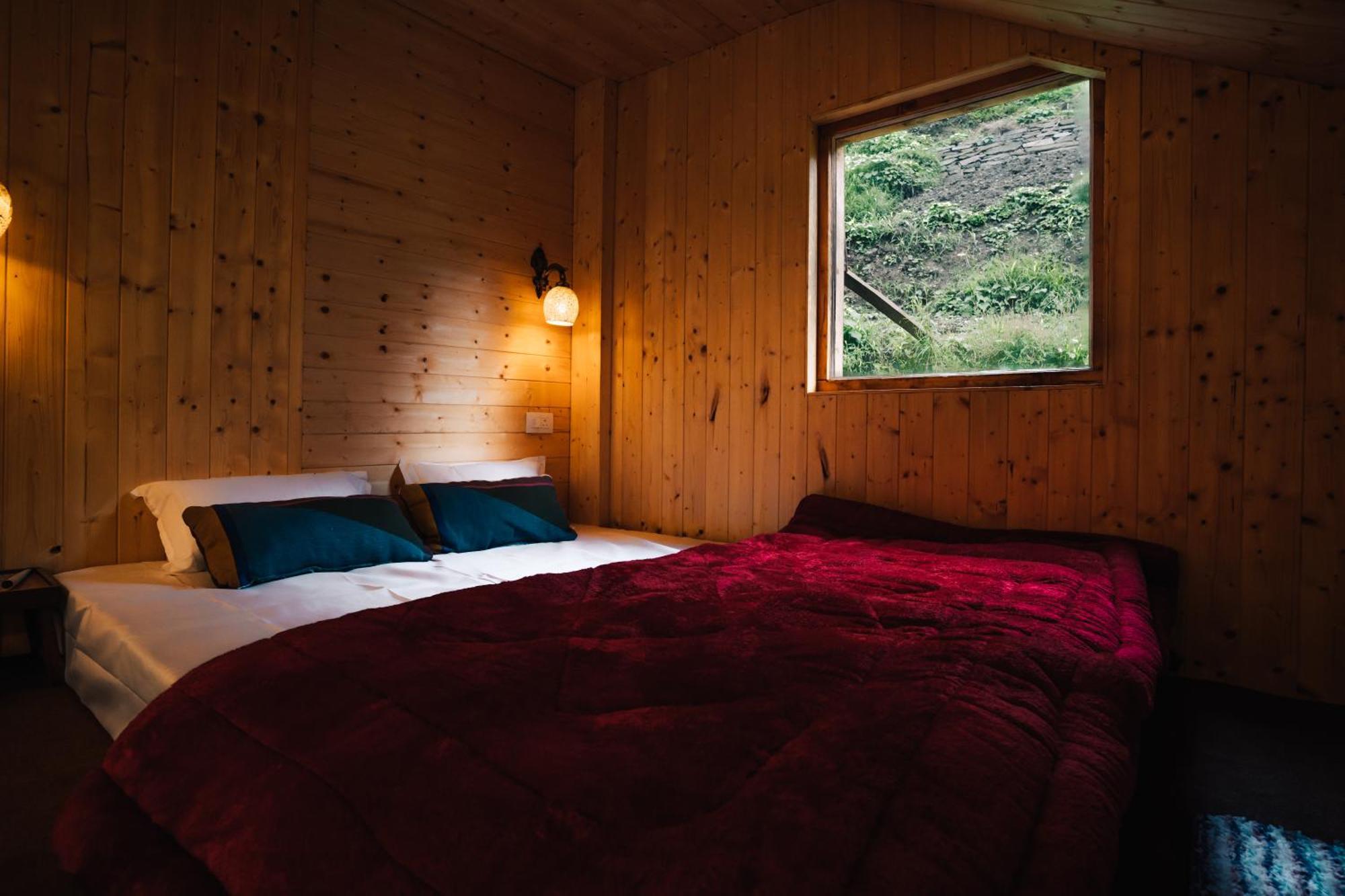 Soho House Apartment Jibhi Luaran gambar