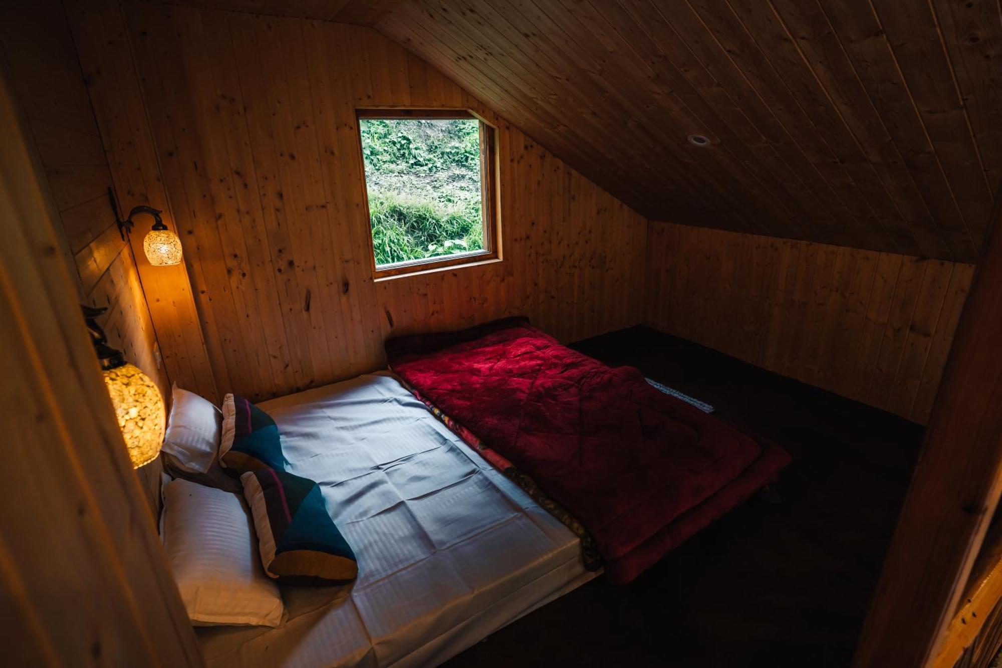 Soho House Apartment Jibhi Luaran gambar