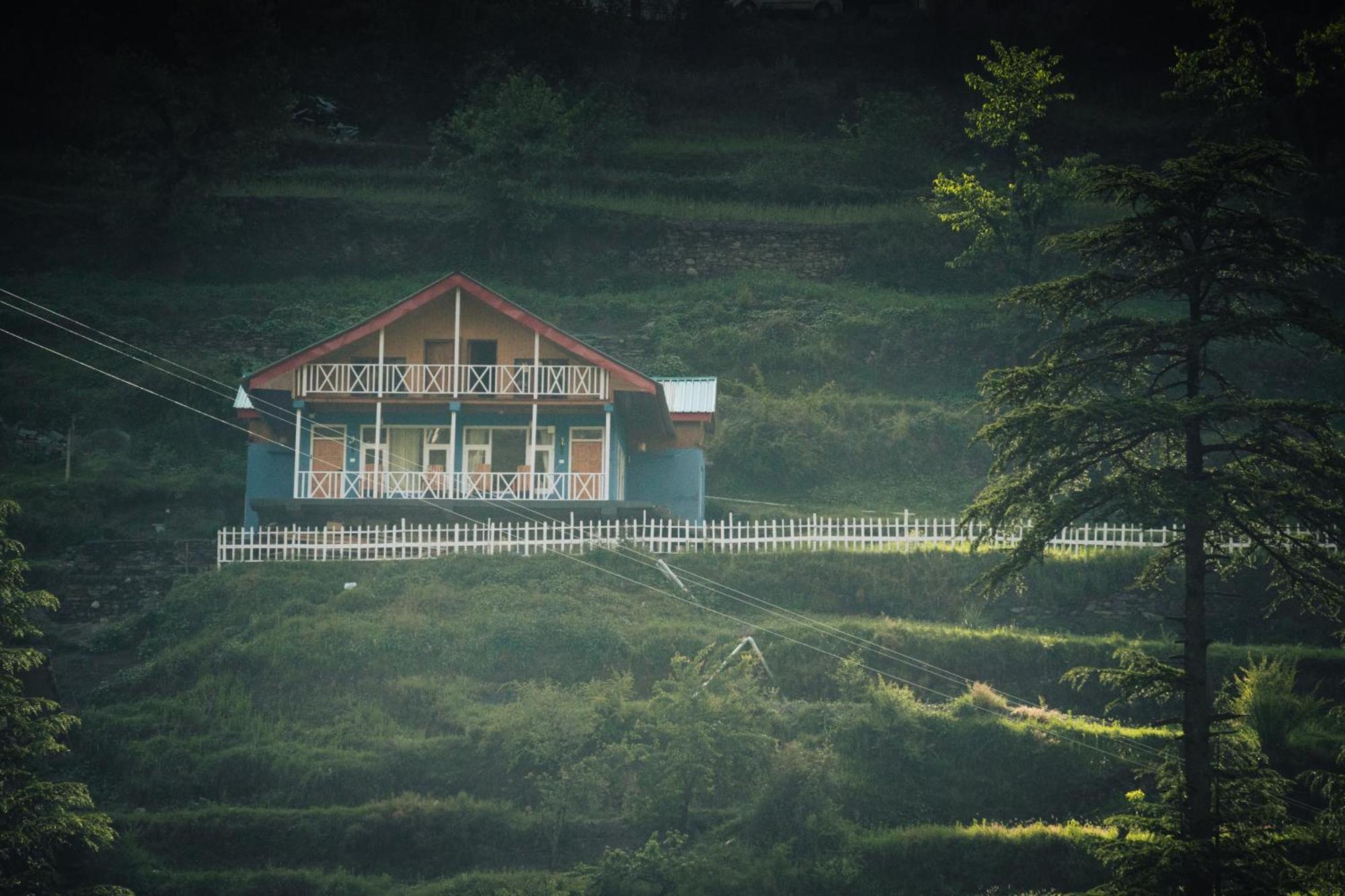 Soho House Apartment Jibhi Luaran gambar