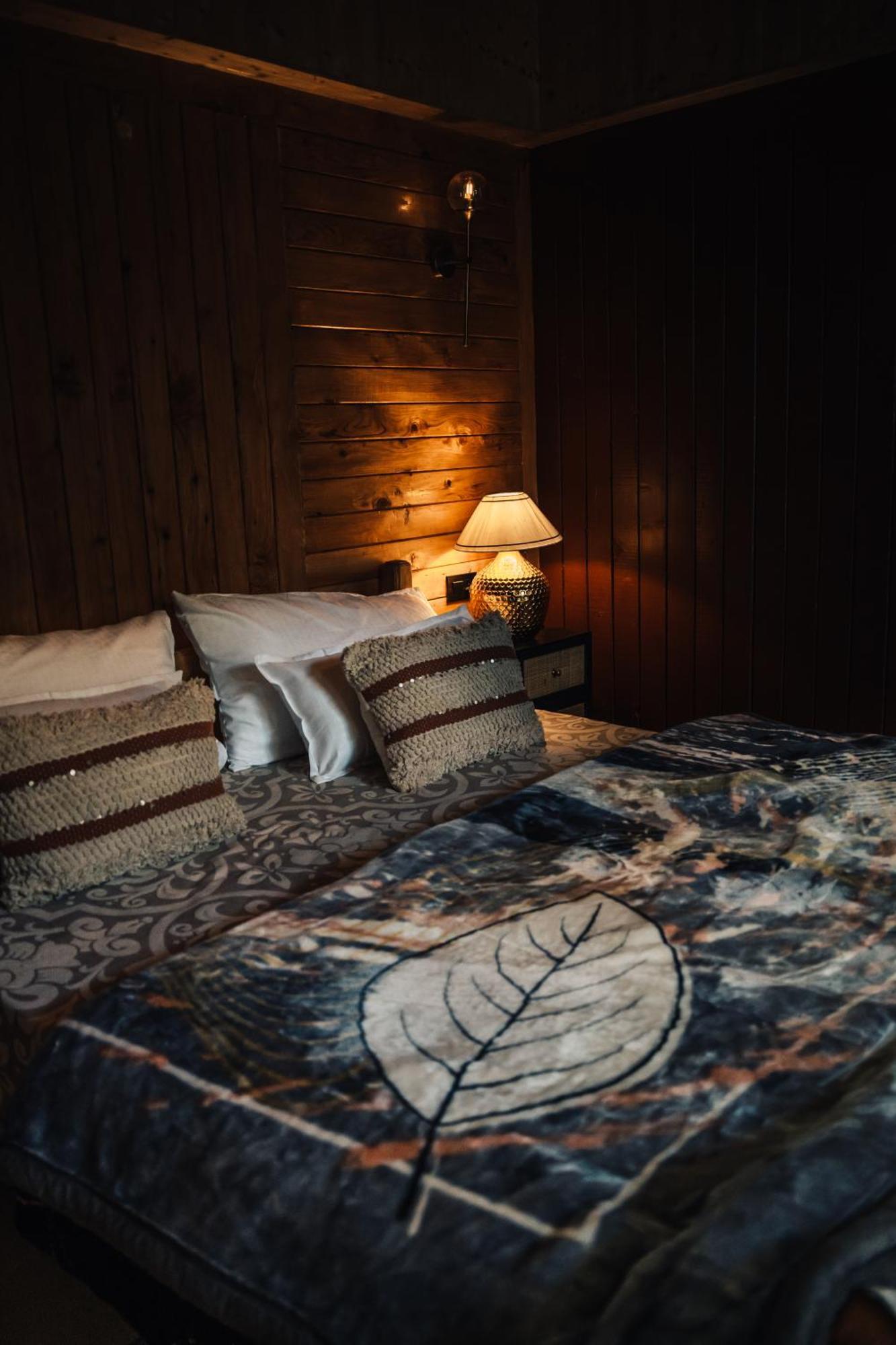 Soho House Apartment Jibhi Luaran gambar